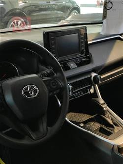 تۆیۆتا ڕاڤ 4